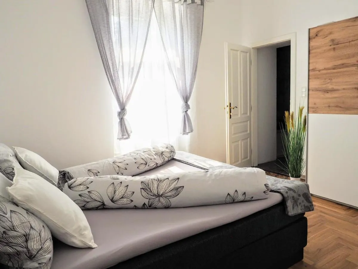 City Villa Schoenbrunn Apartments - Contactless 24H Check-In Vienna