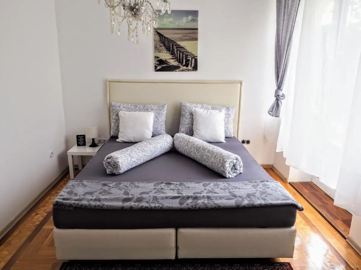City Villa Schoenbrunn Apartments - Contactless 24H Check-In Vienna