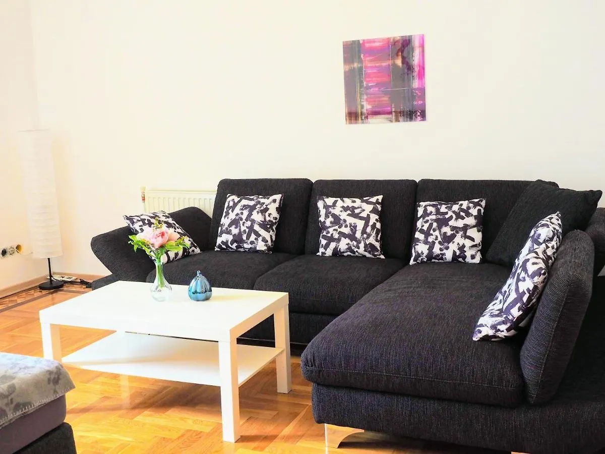 City Villa Schoenbrunn Apartments - Contactless 24H Check-In Vienna
