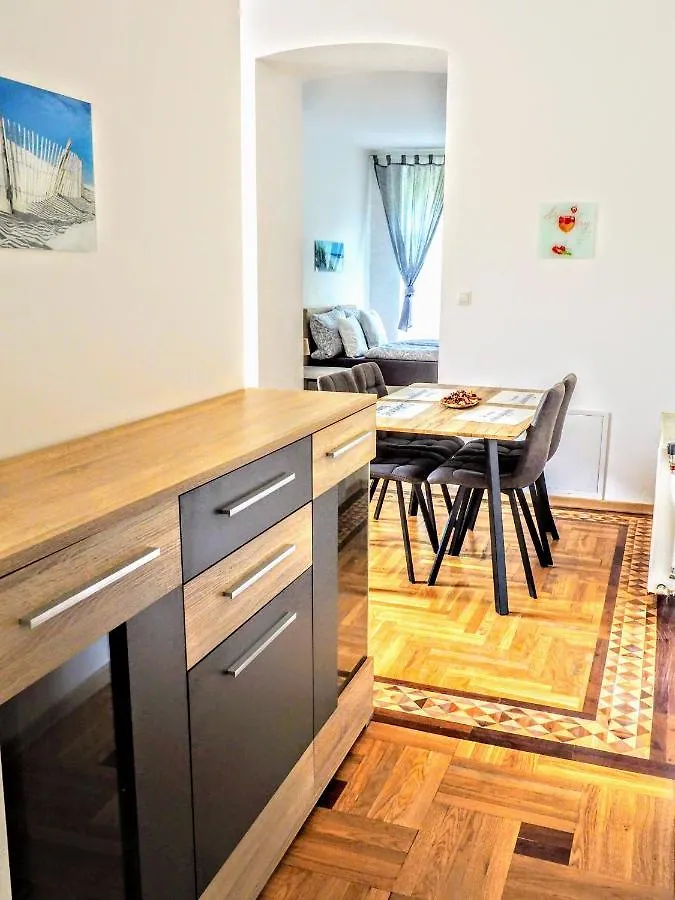 City Villa Schoenbrunn Apartments - Contactless 24H Check-In Vienna