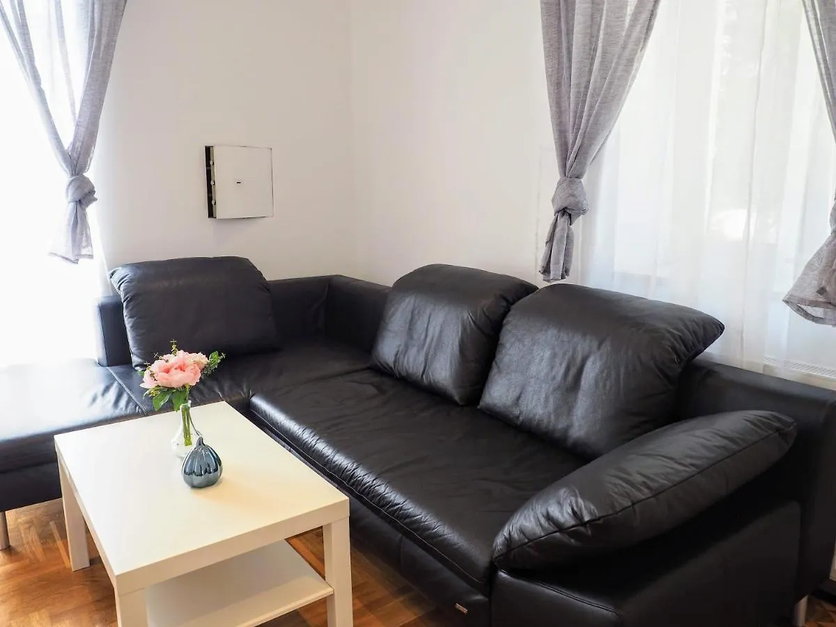City Villa Schoenbrunn Apartments - Contactless 24H Check-In Vienna