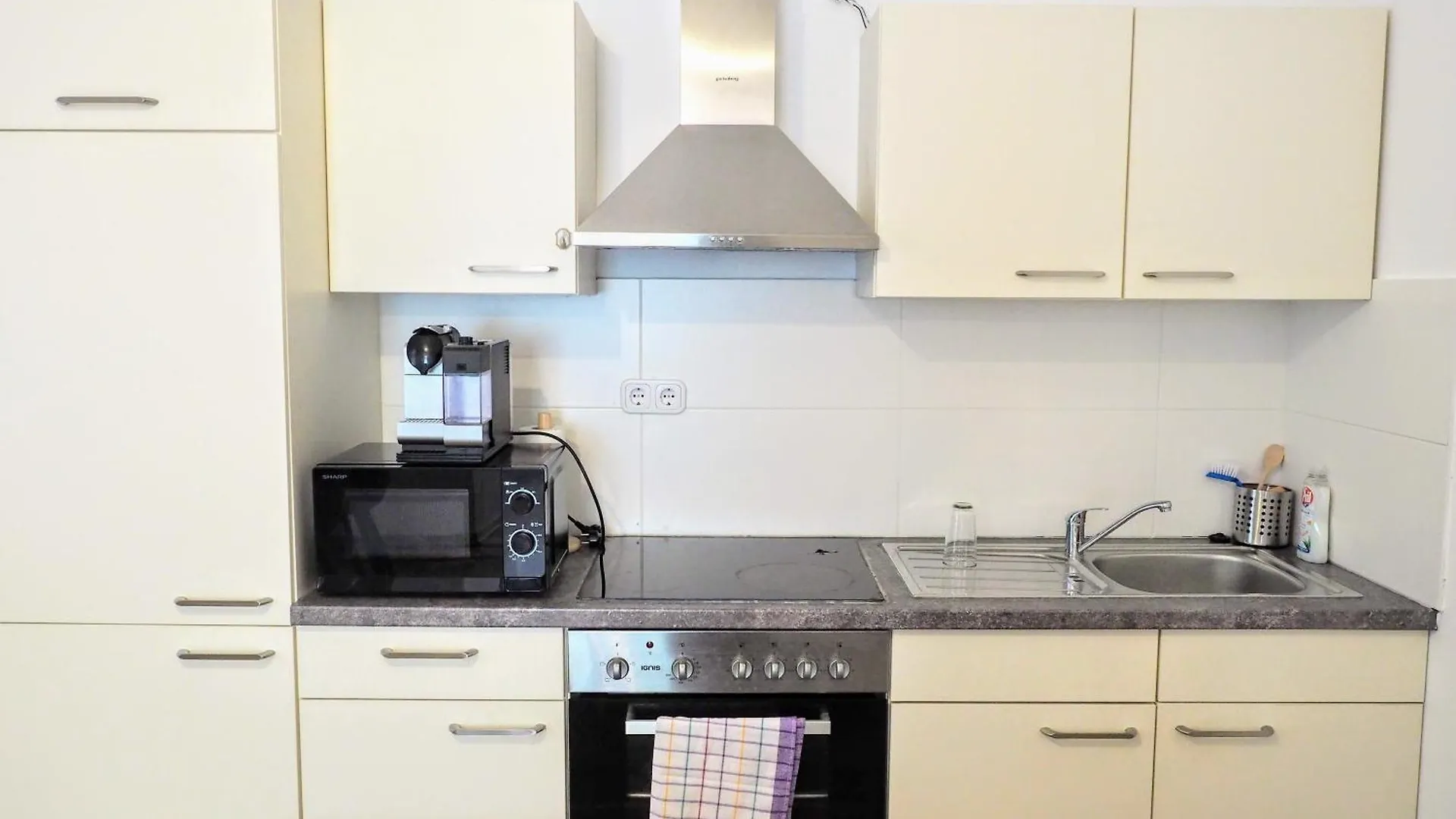 City Villa Schoenbrunn Apartments - Contactless 24H Check-In Vienna Austria